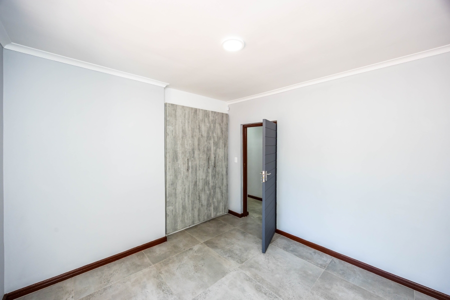 4 Bedroom Property for Sale in Blue Bend Eastern Cape